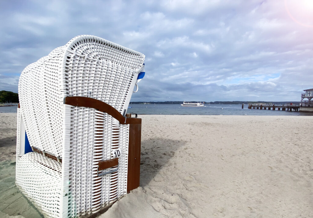 Sandstrand og strandstol i Glucksburg